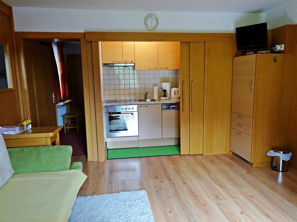 Haus Christina Hotel Тринц Екстериор снимка